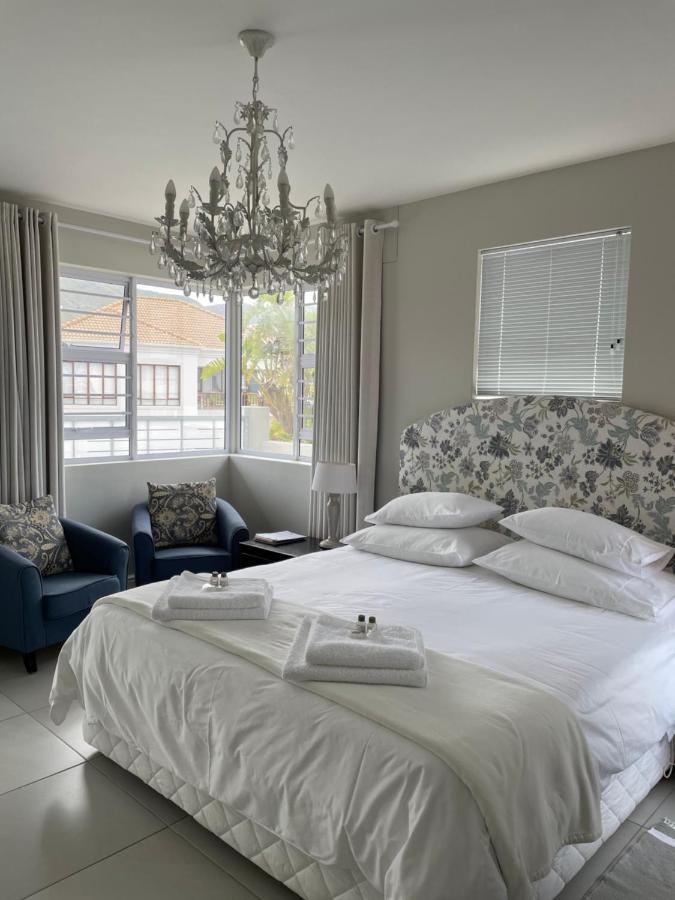 Vermont Hermanus - Views, Sunny, Right On The Sea Extérieur photo