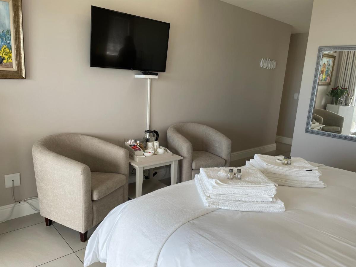 Vermont Hermanus - Views, Sunny, Right On The Sea Extérieur photo