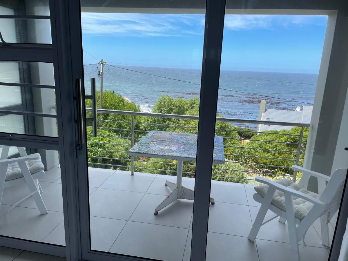 Vermont Hermanus - Views, Sunny, Right On The Sea Extérieur photo